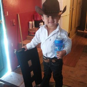 Meet your Posher, Efrain